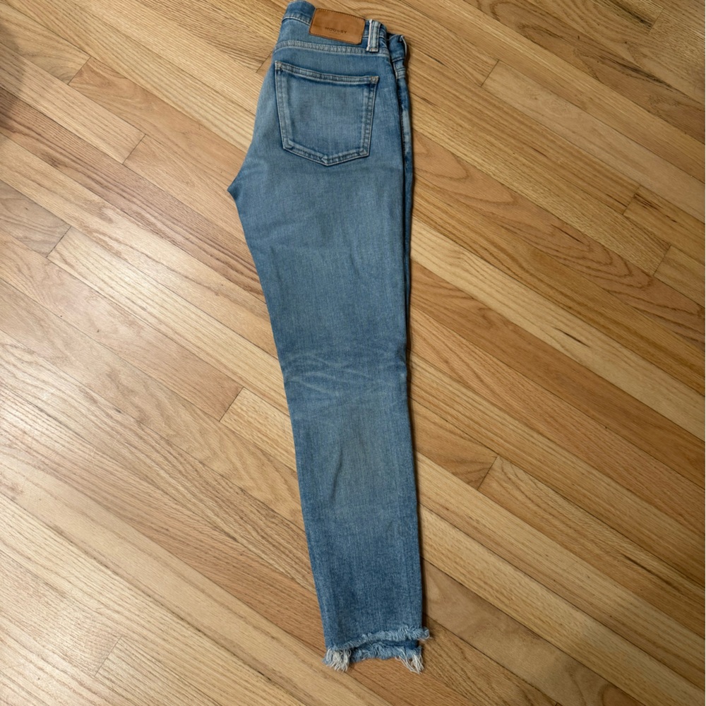Moussy Light Blue Cropped Jeans